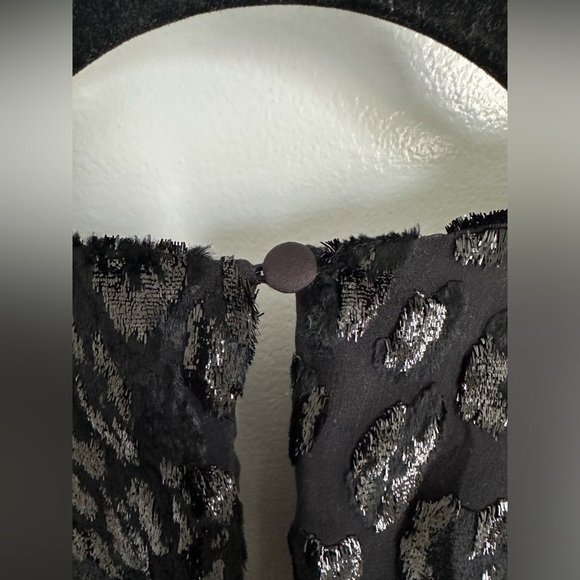 NWT dundas x revolve black evie mini dress | deep v long puff sleeves | size XS - Picture 6 of 9